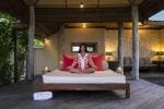 Denis Island boende: Beach-Villa-Day-Bed-small