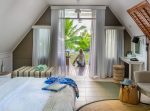 Beach Bungalow: BlueSafari-alphonse-beach-bungalow-01-DR