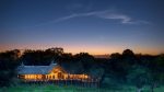 Lion Sands Narina Lodge: lion_sands_narina_lodge_1_exterior_lodge_view-1